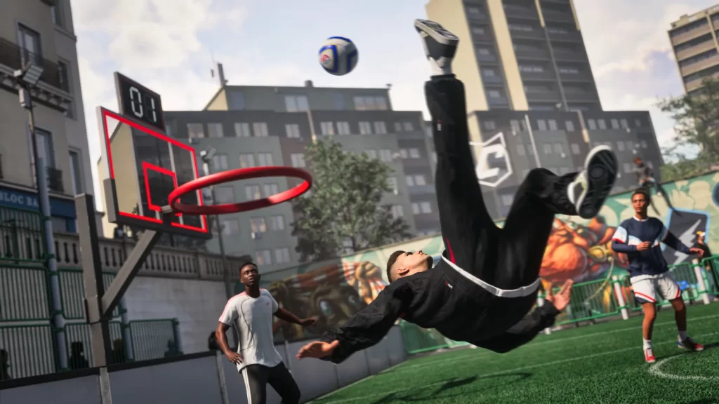 Jogador dando bicicleta em quadra de rua cercada por prédios, em cena de EA Sports FC 27