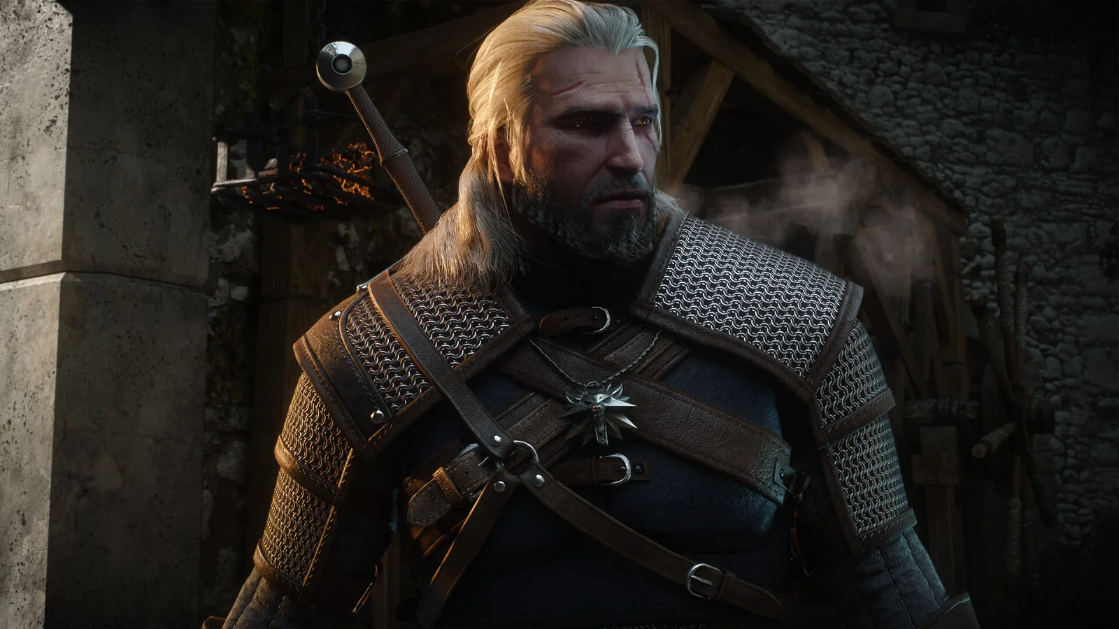 Geralt de Rivia com a espada nas costas diante de uma construção de madeira